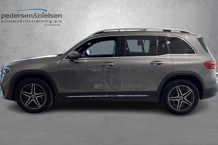 Grå Mercedes EQB 250+ fra 2024