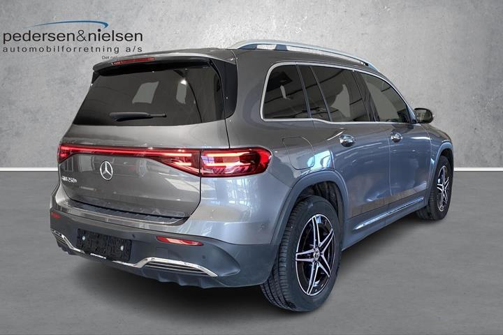 Grå Mercedes EQB 250+ fra 2024