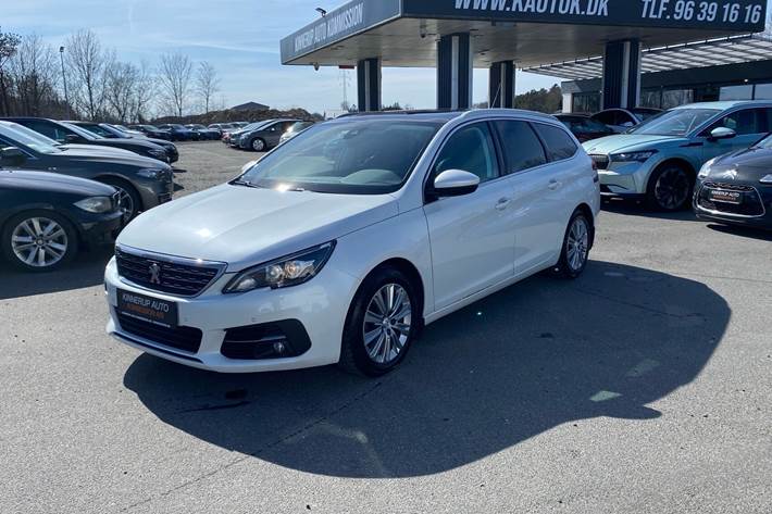 Hvid Peugeot 308 fra 2018