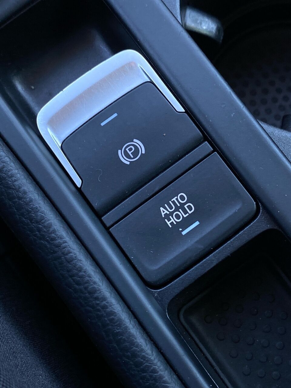 Grå VW Golf fra 2015