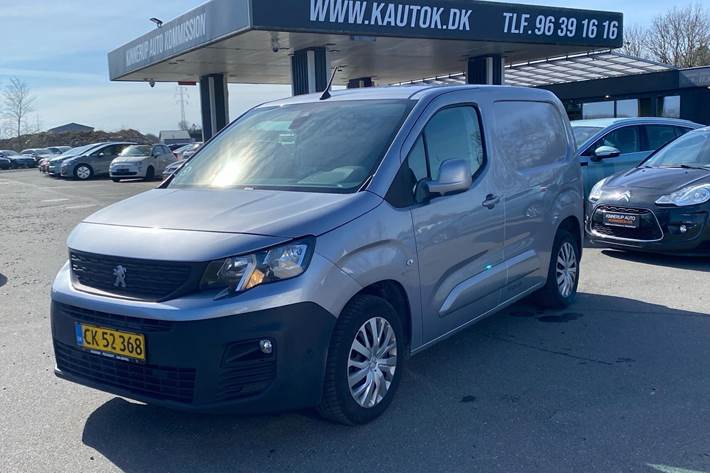 Grå Peugeot Partner fra 2019