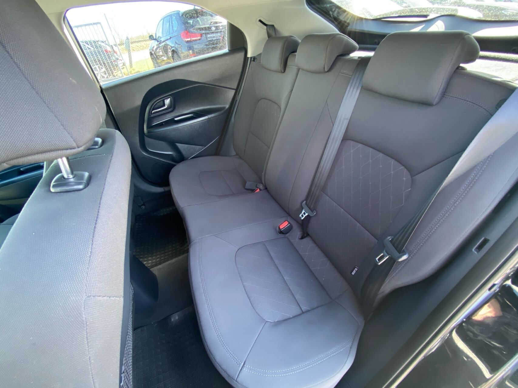 Sort Kia Rio fra 2015