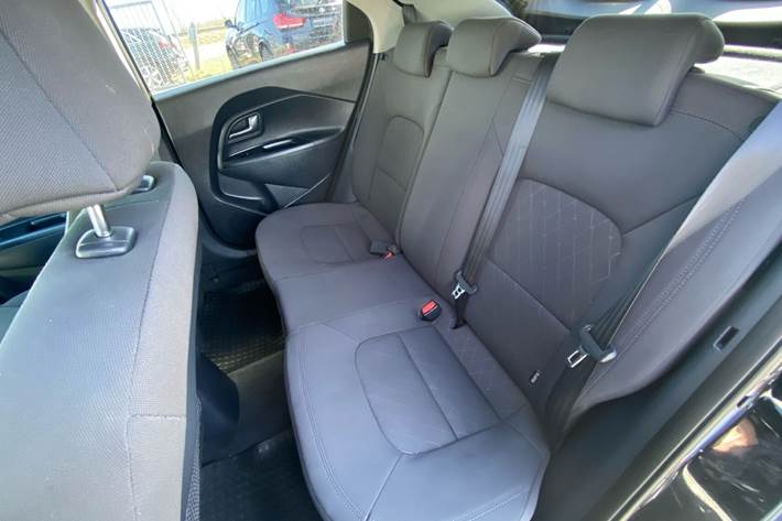 Sort Kia Rio fra 2015