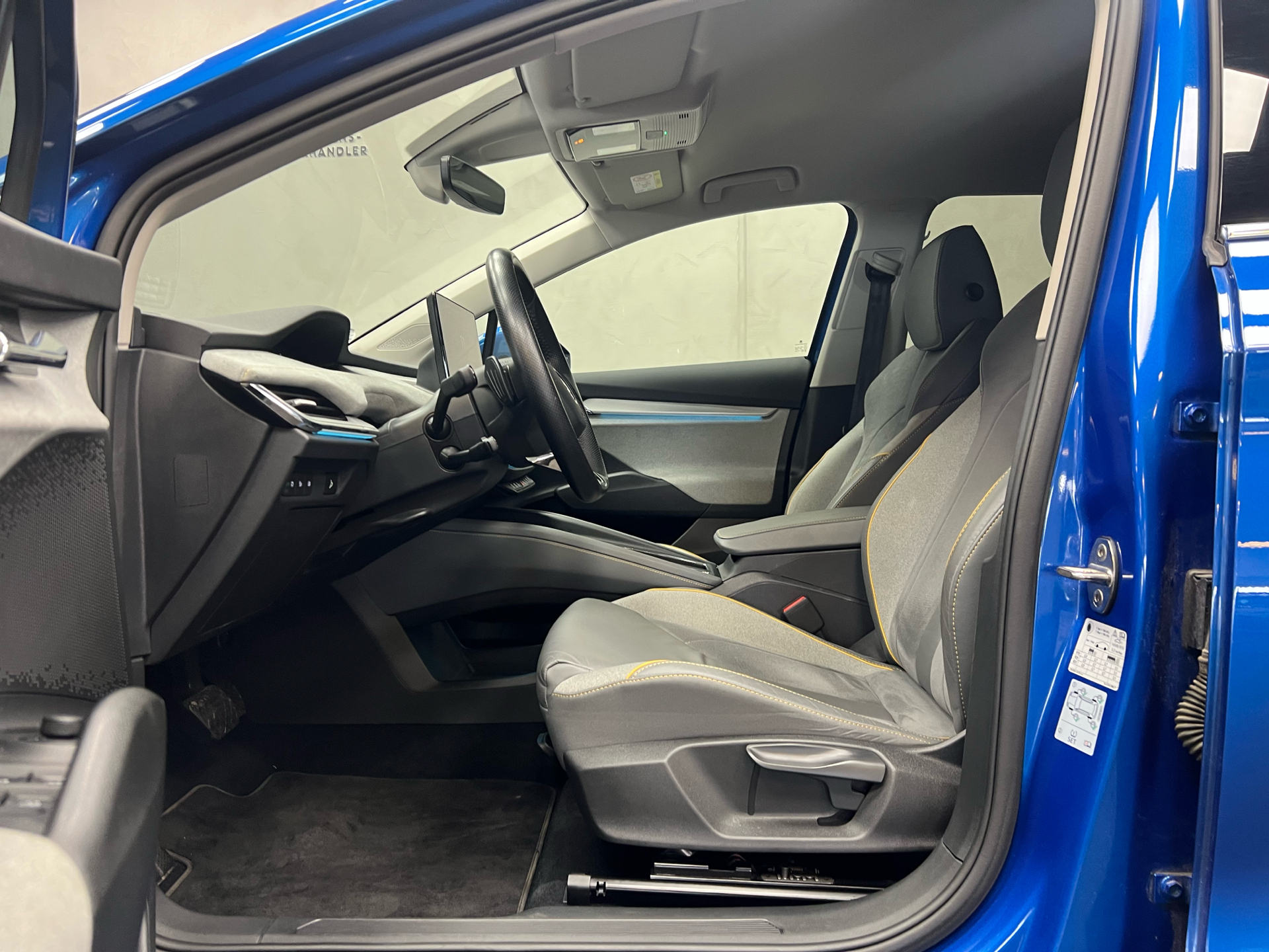 Skoda Enyaq iV EL Lounge 204HK 5d Trinl. Gear