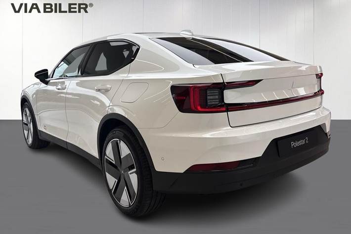 Hvid Polestar 2 fra 2025