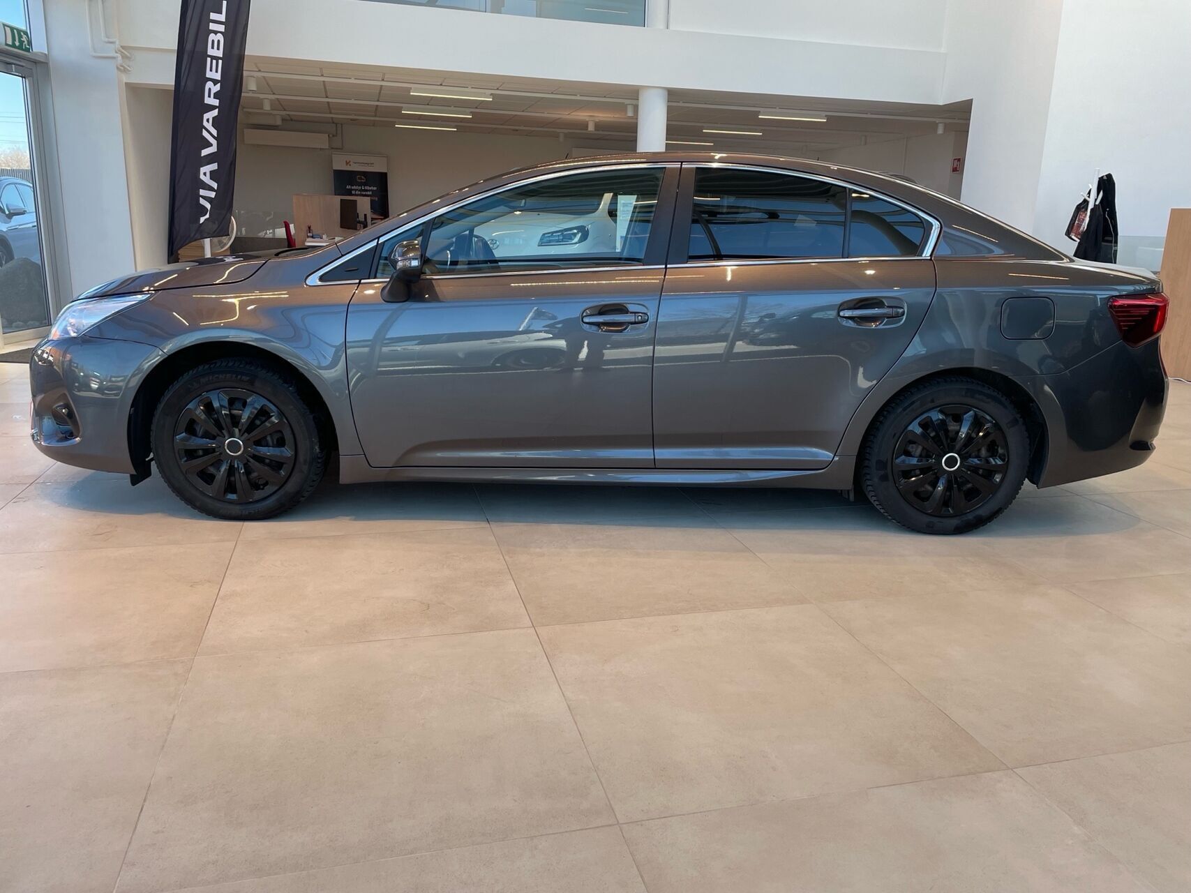 Toyota Avensis 1,6 VVT-I T1 132HK 6g