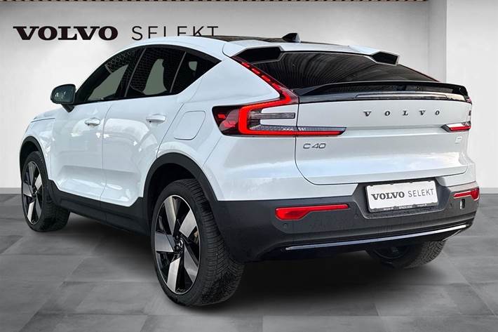 Hvid Volvo C40 fra 2023