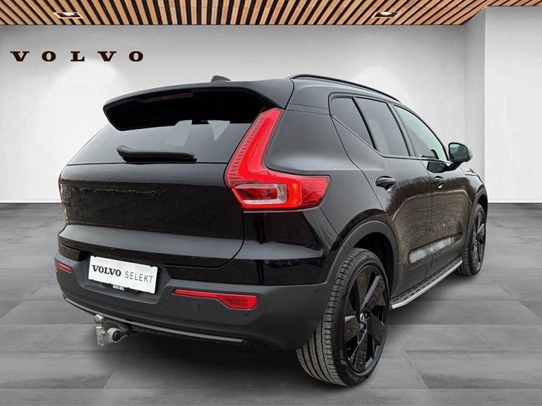 Volvo EX40 Single Motor Extended Range Black Edition 252HK 5d Aut.