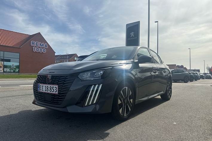 Grå Peugeot 208 fra 2024