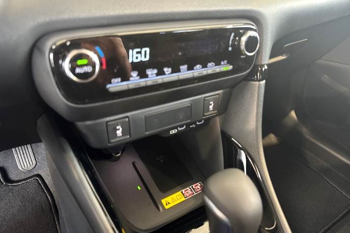 Grå Toyota Yaris fra 2026