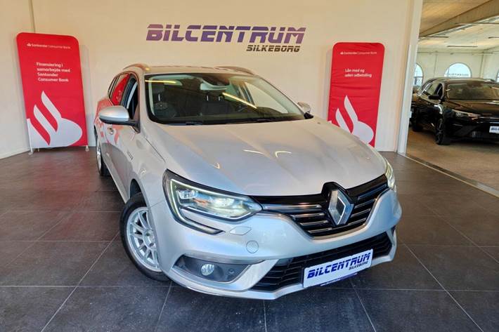 Sølv Renault Megane IV fra 2018