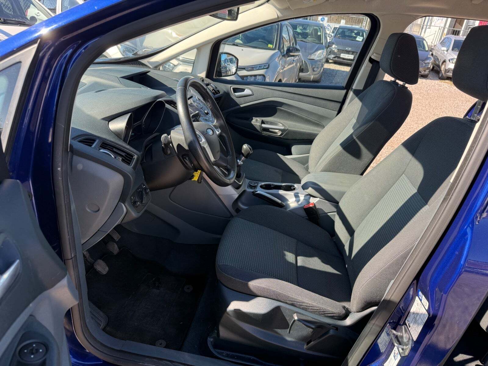 Blå Ford Grand C-Max fra 2015