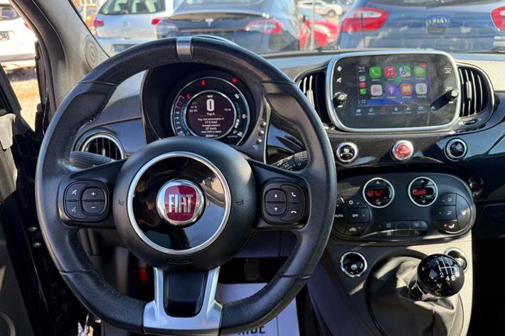 Sort Fiat 500 fra 2020