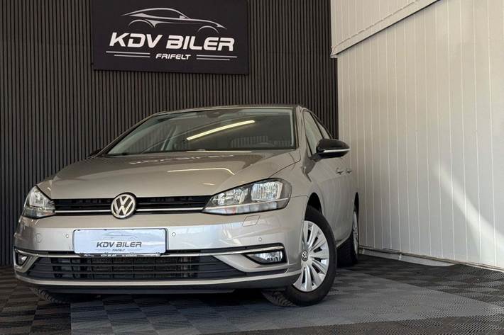 Sølv VW Golf VII fra 2019