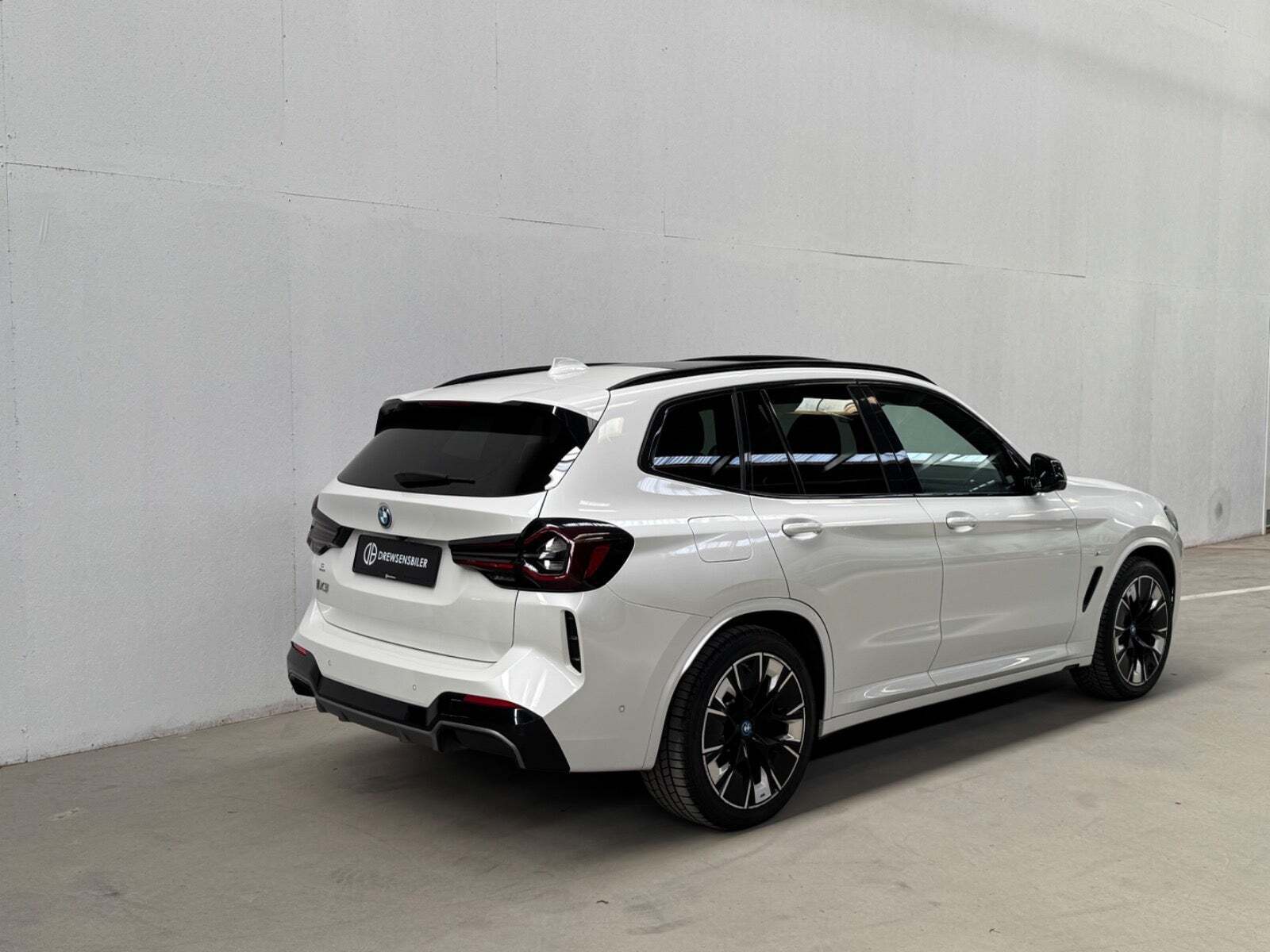 BMW iX3 Charged Plus M-Sport