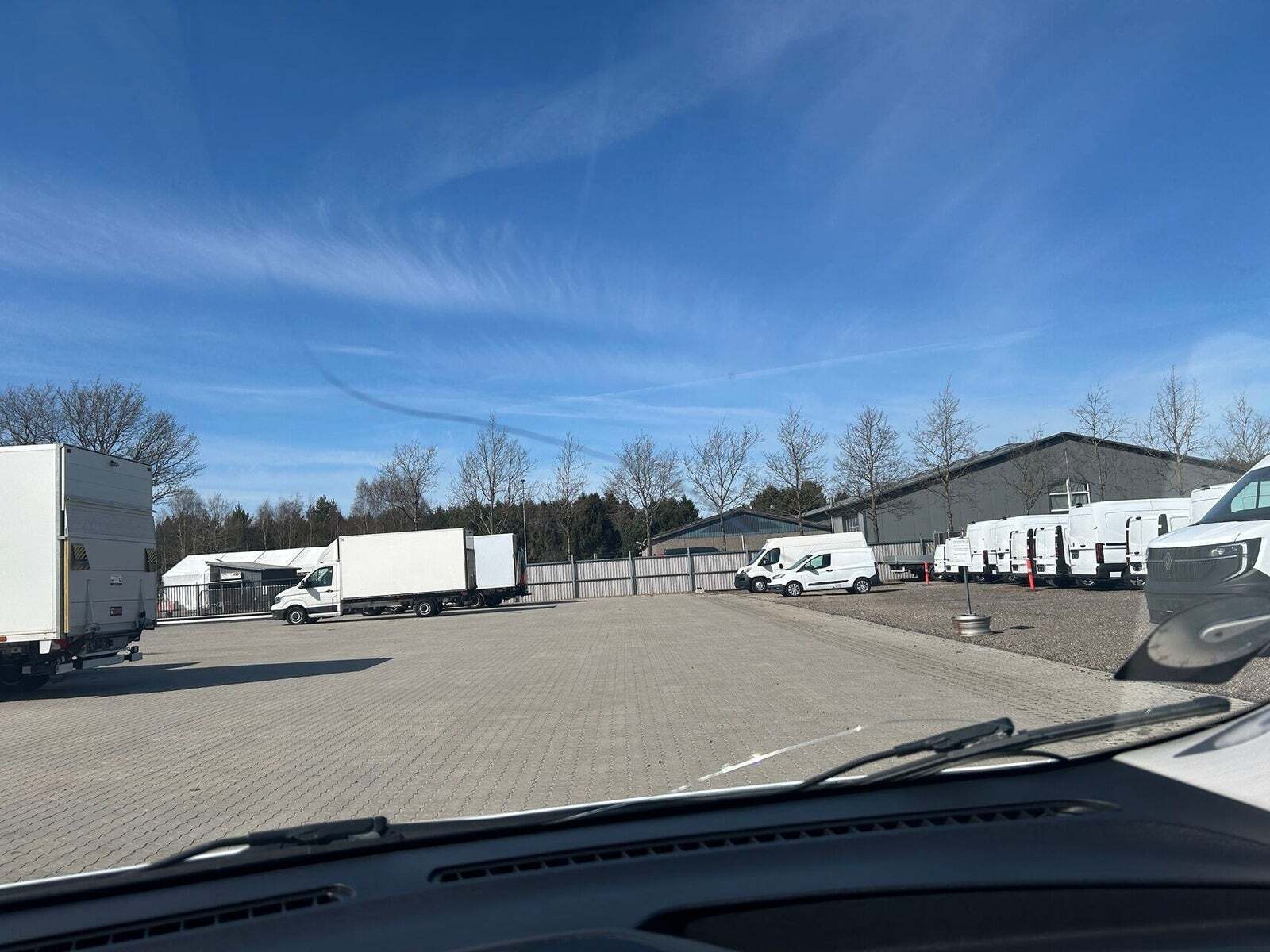 Hvid Ford Transit Courier fra 2023