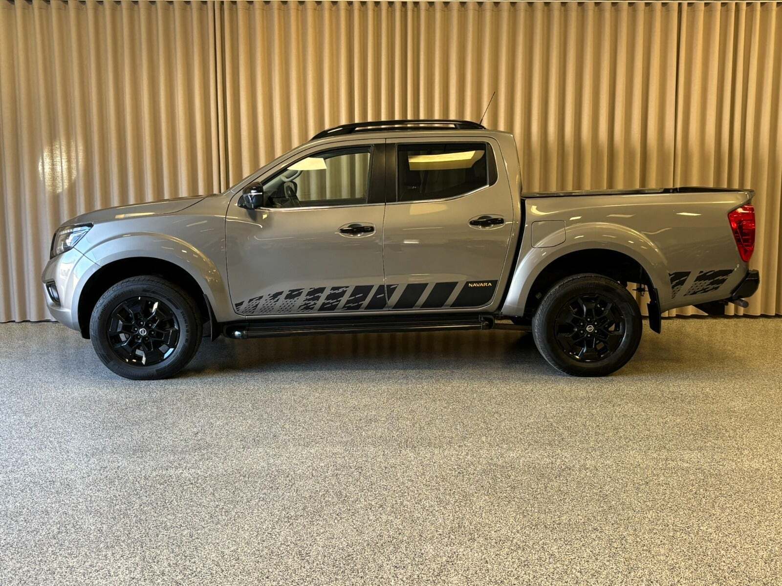 Nissan Navara 2,3 dCi 190 Db.Kab N-Guard aut.