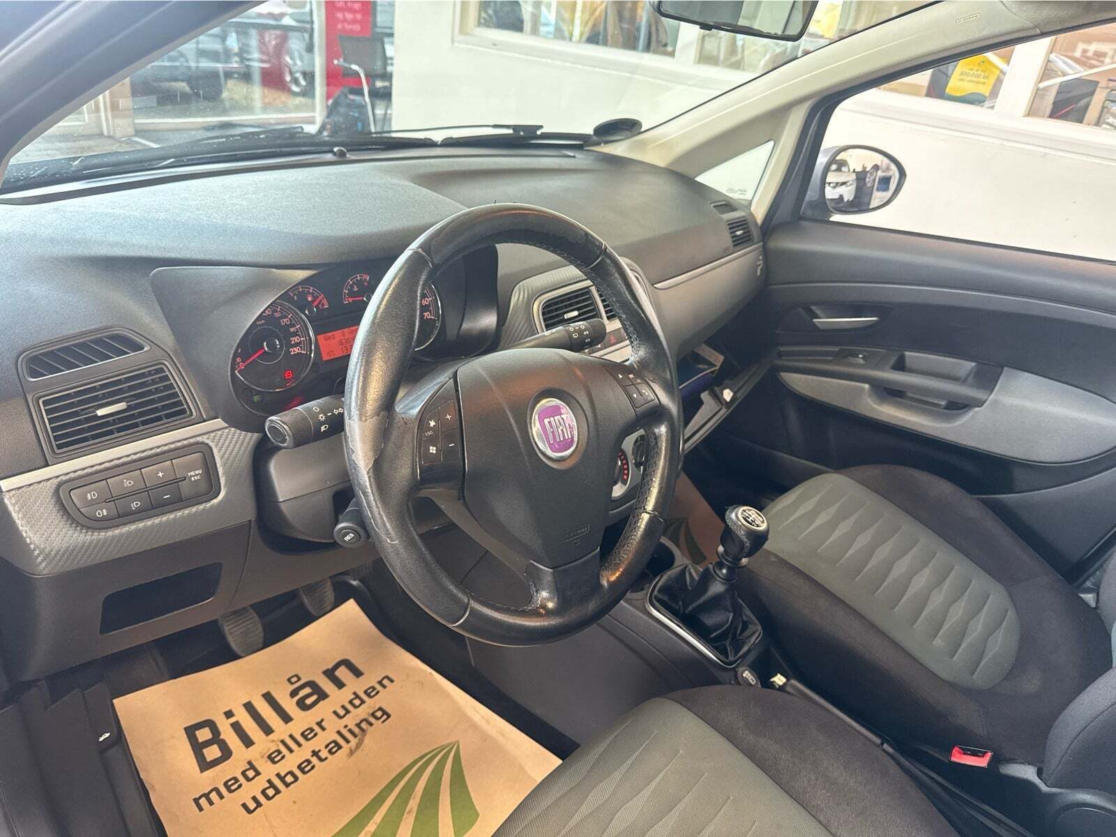 Blå Fiat Grande Punto fra 2009