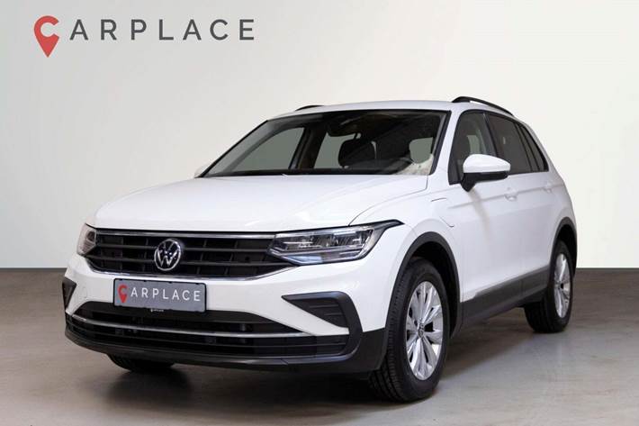 Hvid VW Tiguan fra 2021