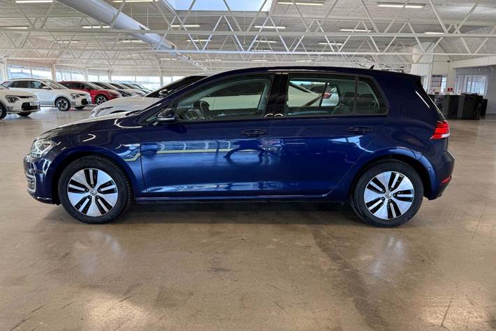 Blå VW e-Golf VII fra 2019