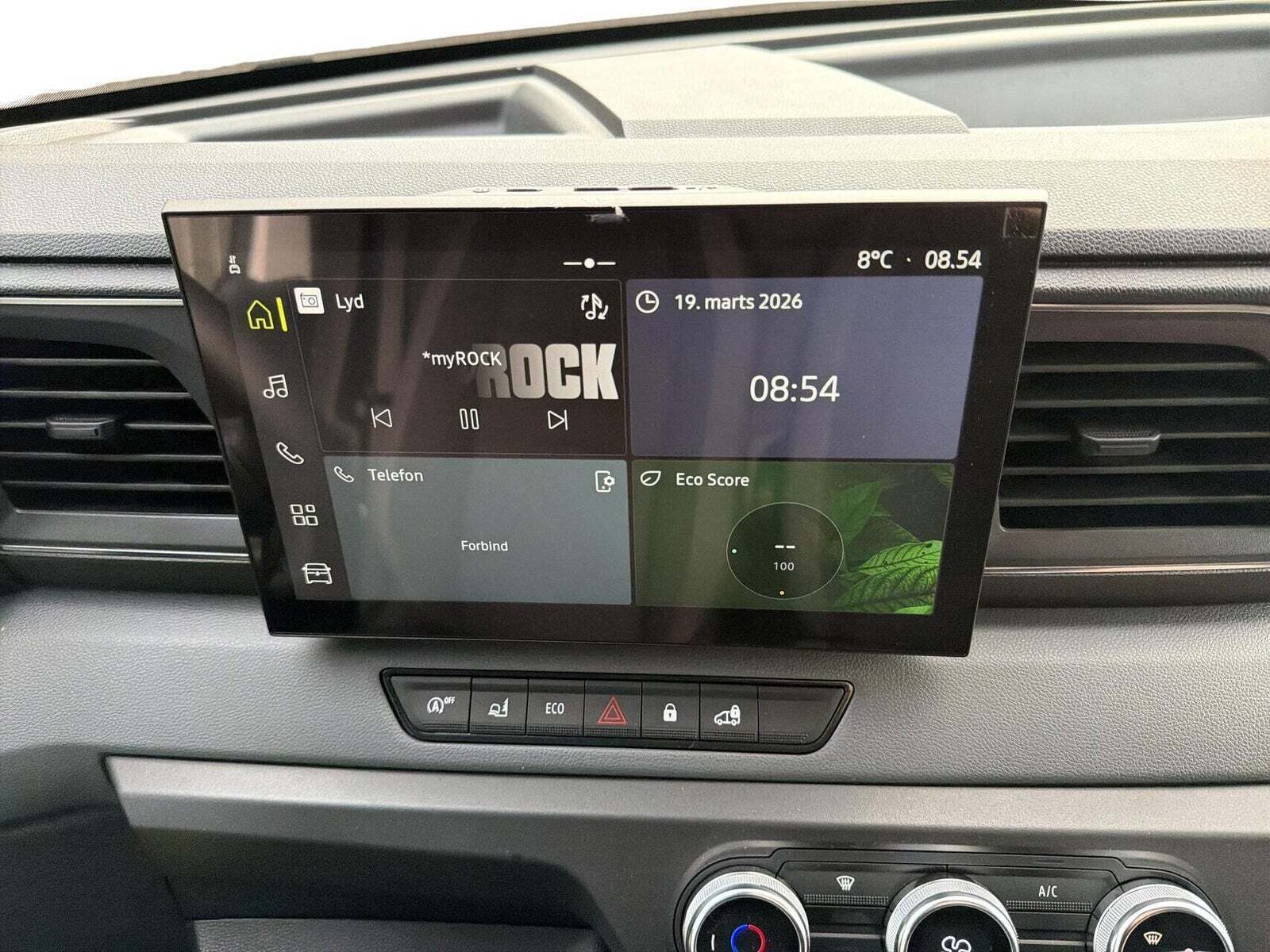 Beige Renault Master V T35 fra 2026