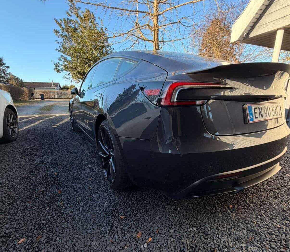 Tesla Model 3 Performance AWD