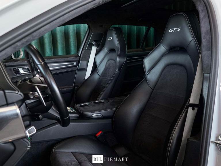 Porsche Panamera GTS 4,0 Sport Turismo PDK