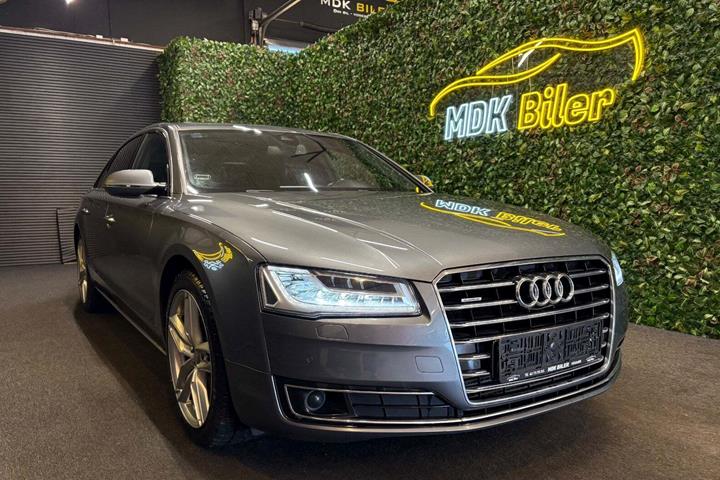 undefined Audi A8 fra 2017 set udefra