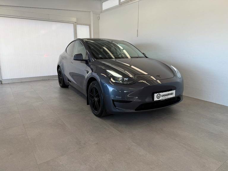 Tesla Model Y RWD