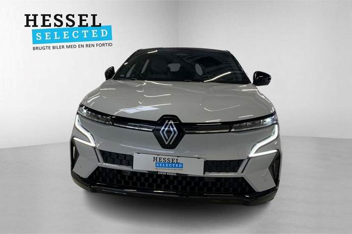 Grå Renault Megane E-Tech fra 2023