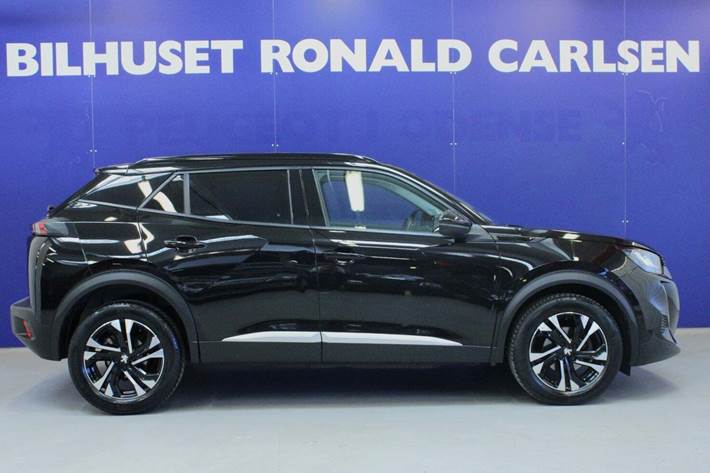 Sort Peugeot 2008 fra 2020