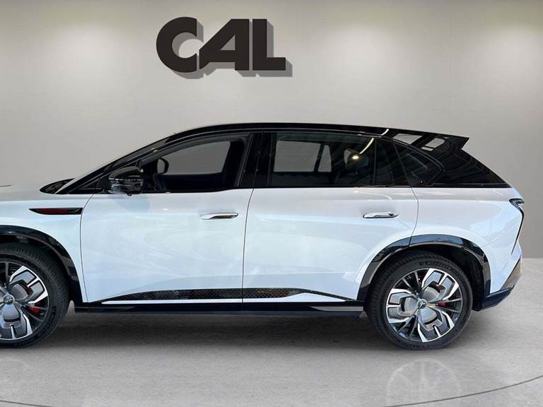 Hongqi EHS7 111 Exclusive