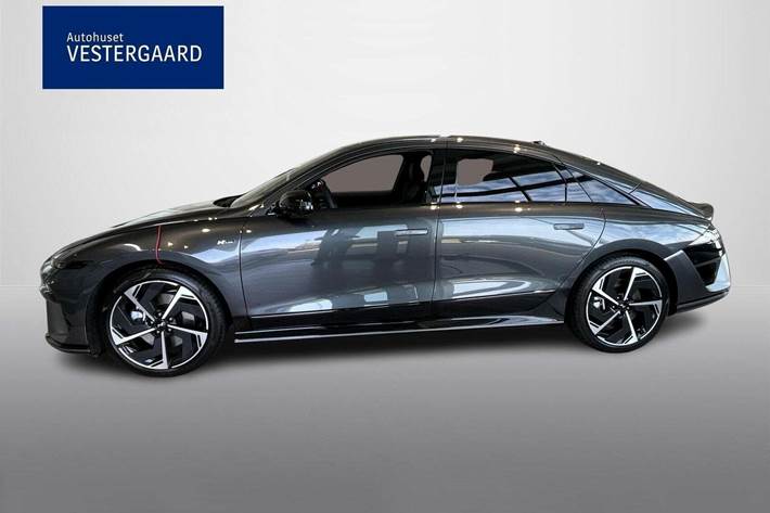 Grå Hyundai Ioniq 6 fra 2026