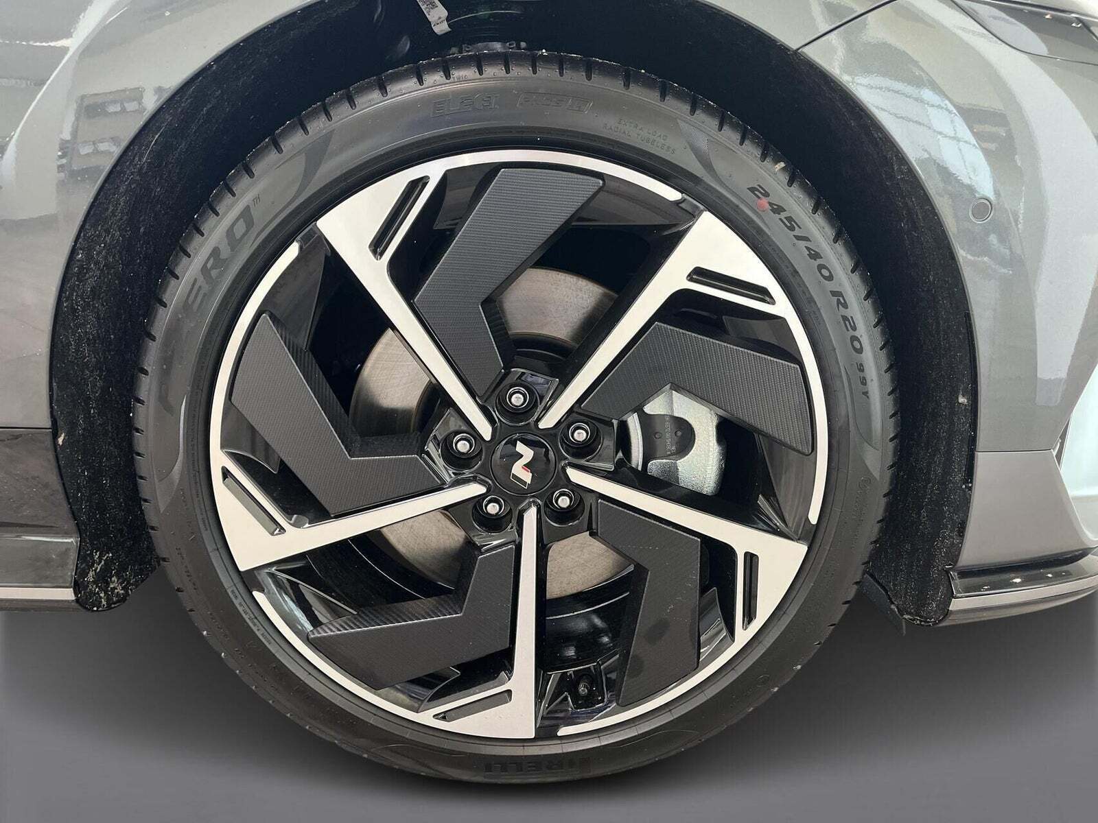 Grå Hyundai Ioniq 6 fra 2026