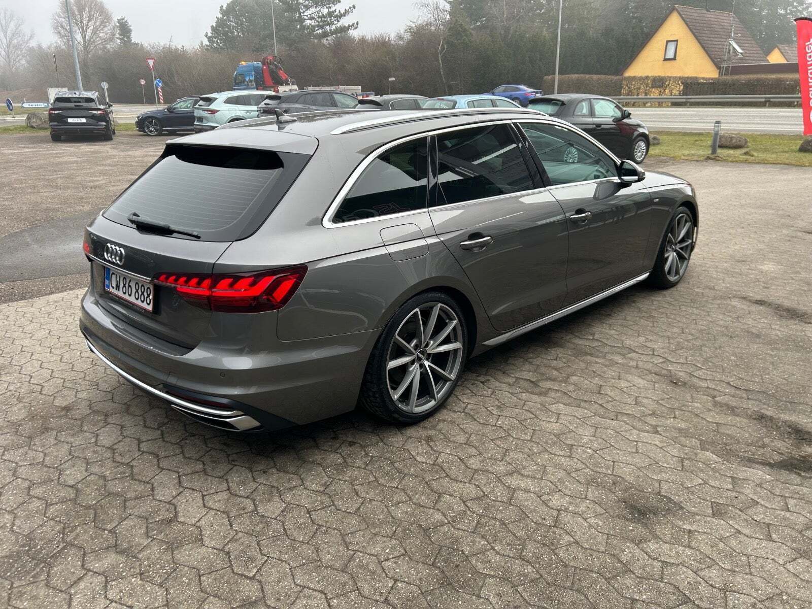 Audi A4 40 TFSi Advanced Prestige Tour plus Avant S-tr.