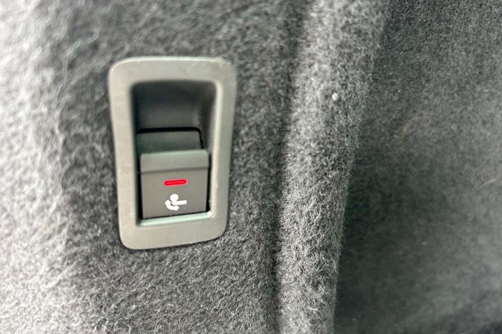 Grå Audi A4 fra 2020