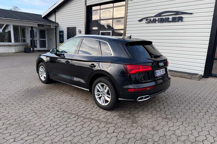 Sort Audi Q5 fra 2020