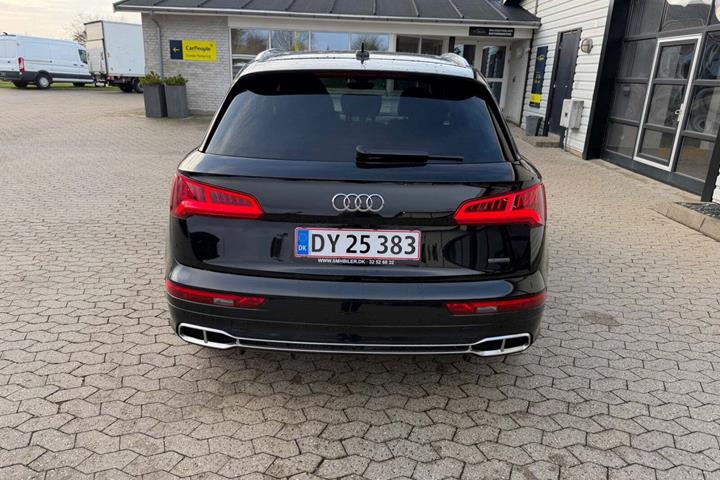 Sort Audi Q5 fra 2020