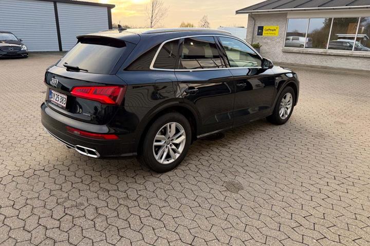 Sort Audi Q5 fra 2020