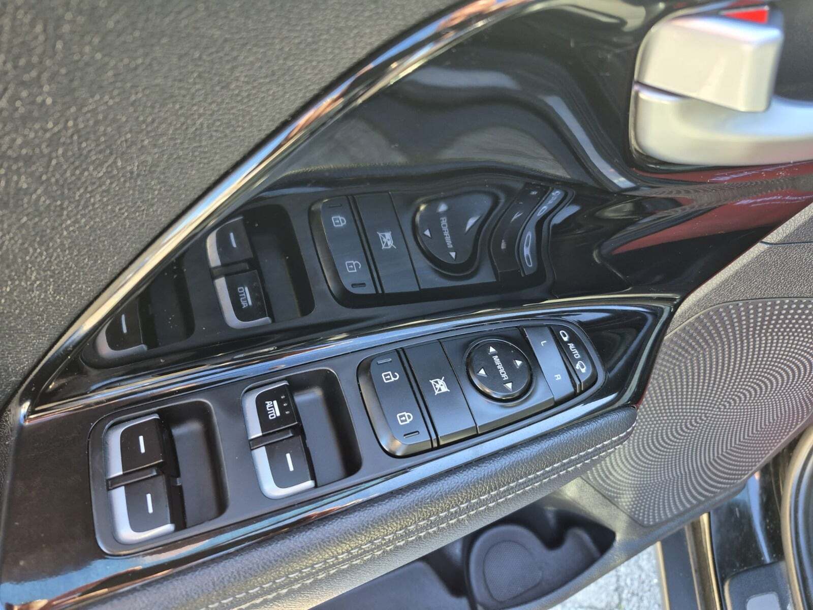 Sort Kia Niro fra 2018