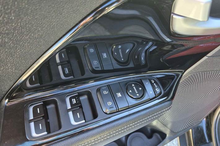 Sort Kia Niro fra 2018