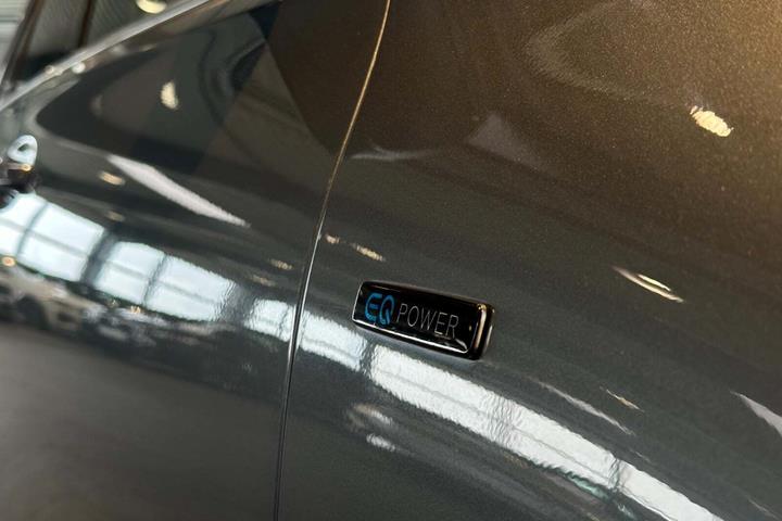 Grå Mercedes GLE350 de fra 2021