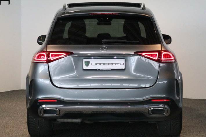 Grå Mercedes GLE350 de fra 2021