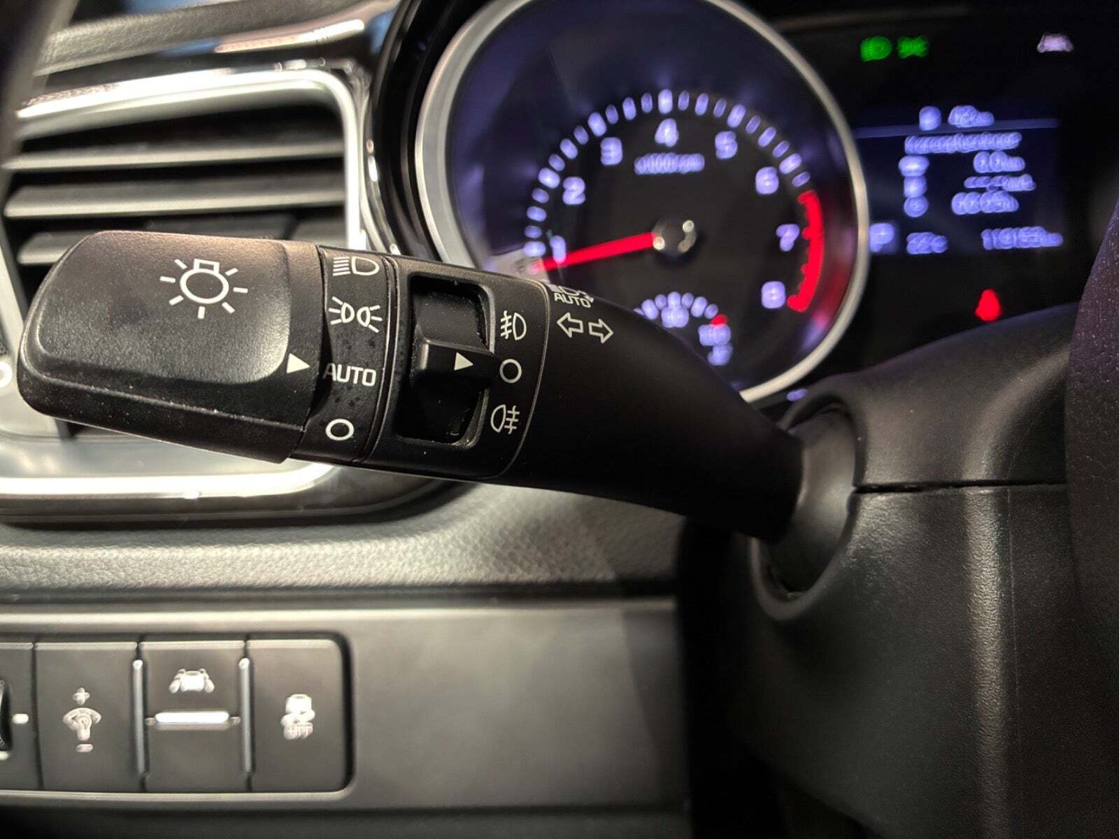 Grå Kia ProCeed fra 2019
