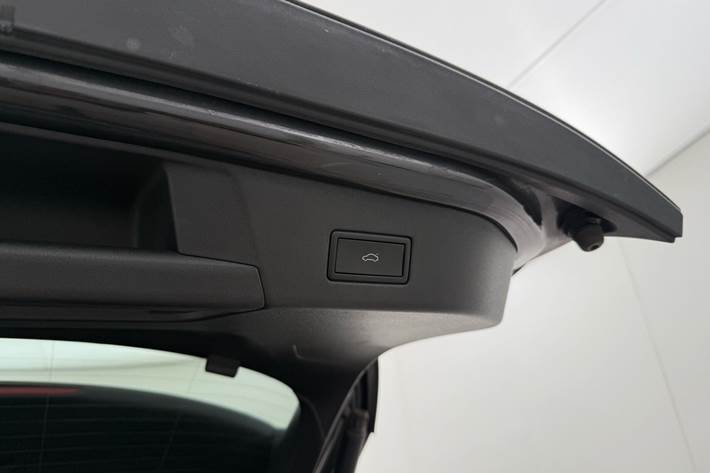 Grå VW ID.4 fra 2021