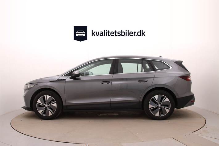 Grå Skoda Enyaq fra 2023