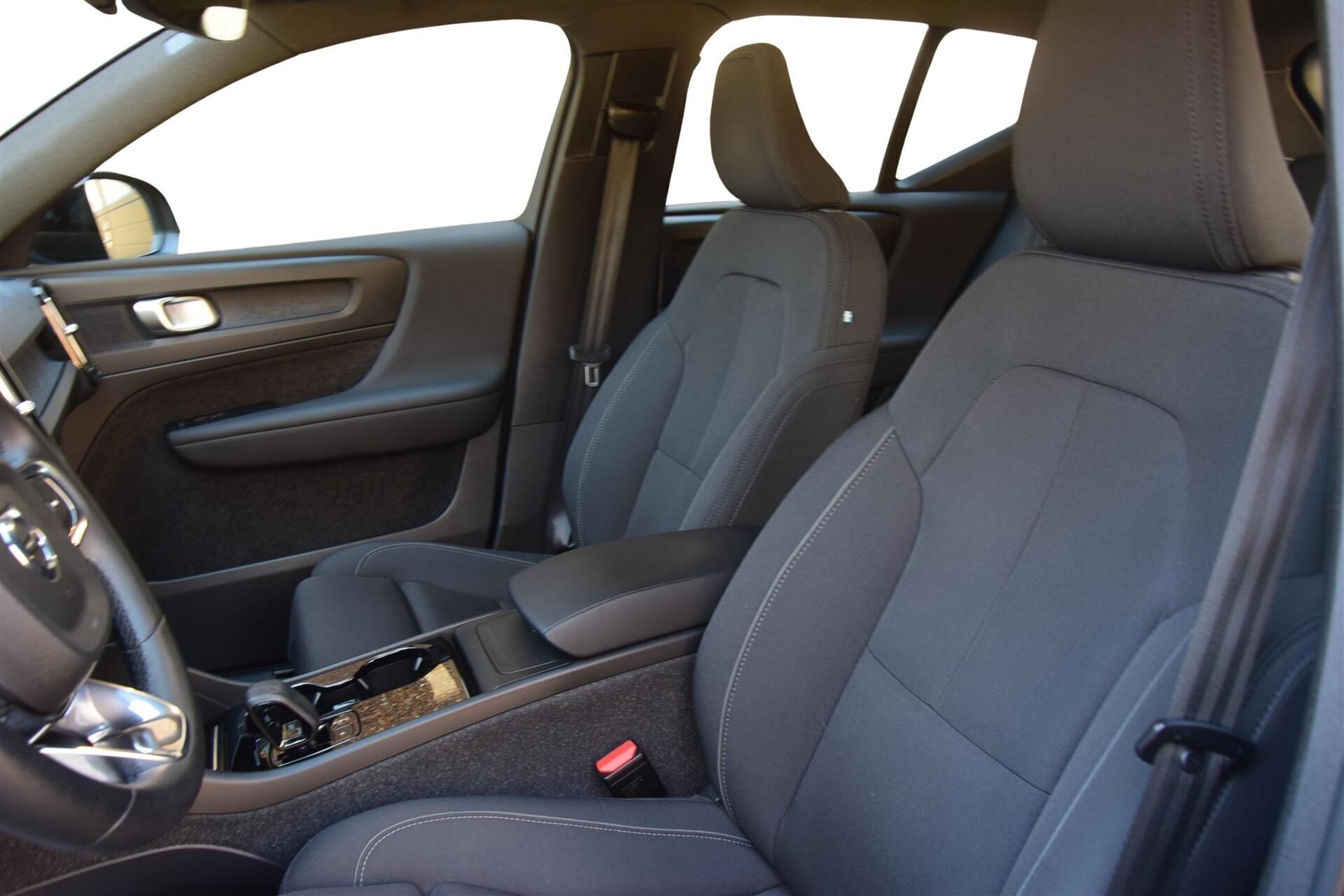 Volvo XC40 P6 Recharge Core 231HK 5d Aut.