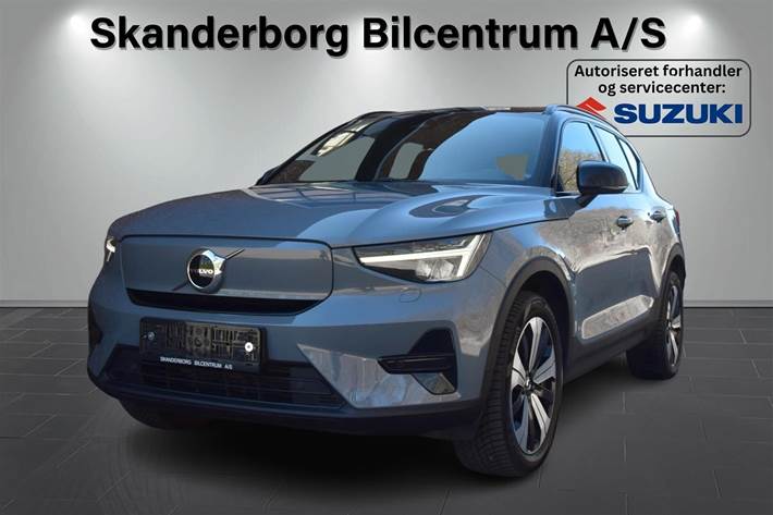 Blå Volvo XC40 fra 2023