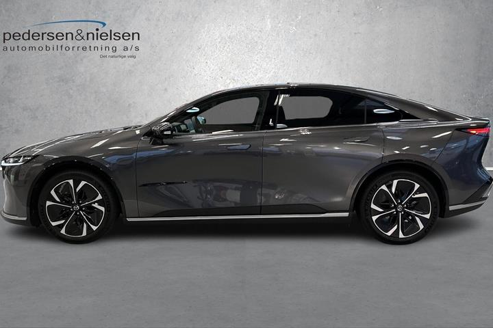 Grå Mazda 6e fra 2025