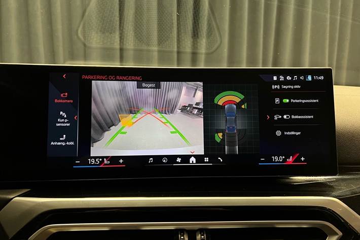 Grå BMW i4 fra 2023